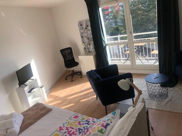 Rond Point Studio Cosy Et Central Avec Balcon Saint-Etienne (Loire) Exterior foto
